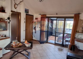 Ricezione / Lobby - Trilocale via Deportati di Mauthausen
 
2, Arluno - foto 3