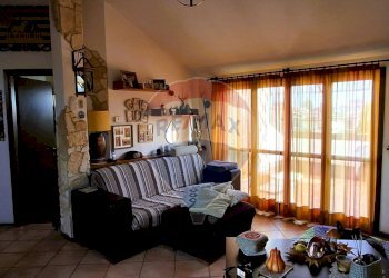 Soggiorno - Trilocale via Deportati di Mauthausen
 
2, Arluno - foto 6