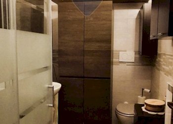 Bagno - Trilocale via Deportati di Mauthausen
 
2, Arluno - foto 29