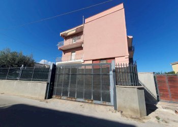 Foto 2 - Magazzino Via Santa Maria Croce Camerina, Siracusa - foto 2