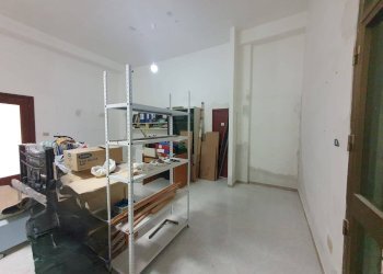 Foto 3 - Magazzino Via Santa Maria Croce Camerina, Siracusa - foto 3