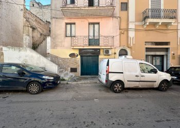 Foto 16 - Locale Commerciale Via Roma
 
72, Casarano - foto 16