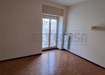 camera.jpg - Appartamento Viale Papa Giovanni XXIII 45, Bergamo - foto 8