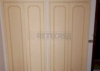 armadio a muro_ ingresso.jpg - Appartamento Viale Papa Giovanni XXIII 45, Bergamo - foto 15