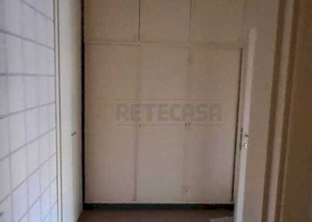 armadio dispensa.jpg - Appartamento Viale Papa Giovanni XXIII 45, Bergamo - foto 16