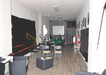 INTERNO - Commercial Premises Via Renato Fucini 2A, Pontedera - photo 2