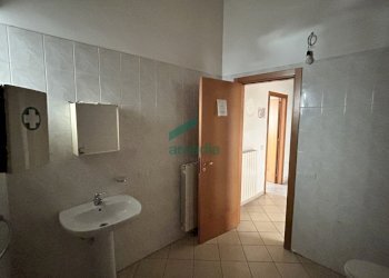 bagno - Locale Commerciale Via Bellino 4, Bitritto - foto 28