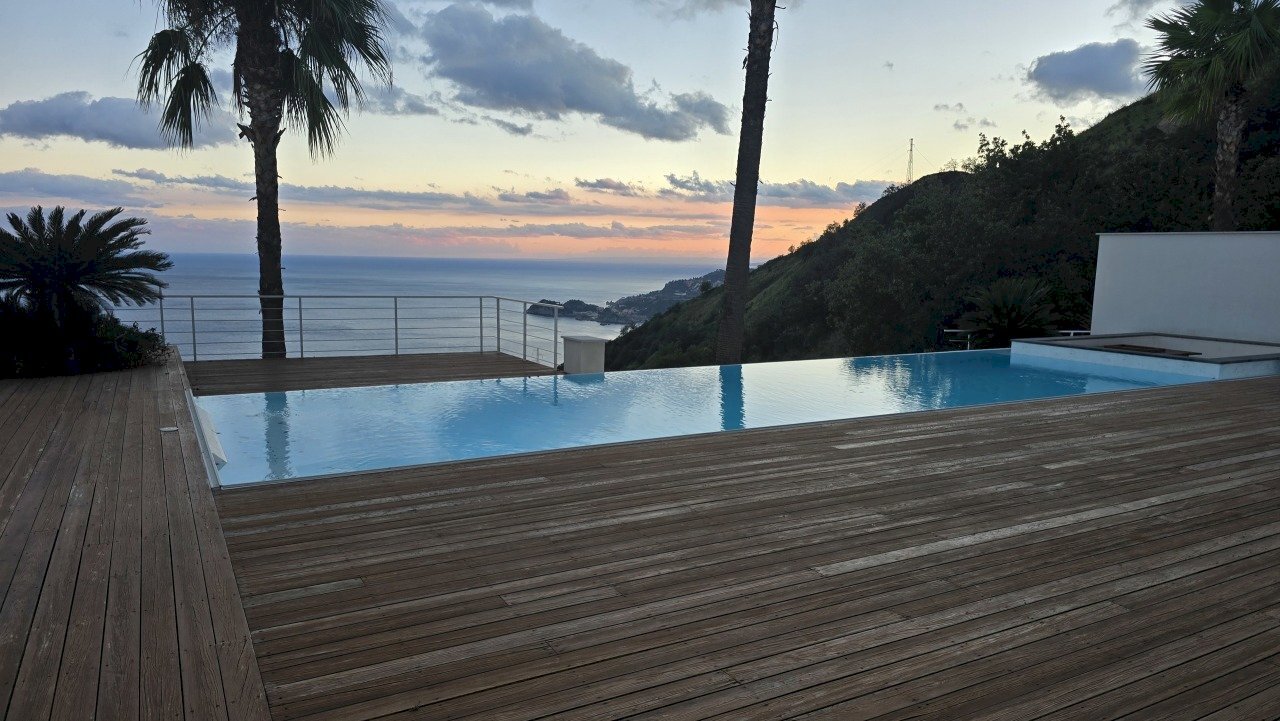 20241115_164523.jpg - Villa Taormina - foto 2