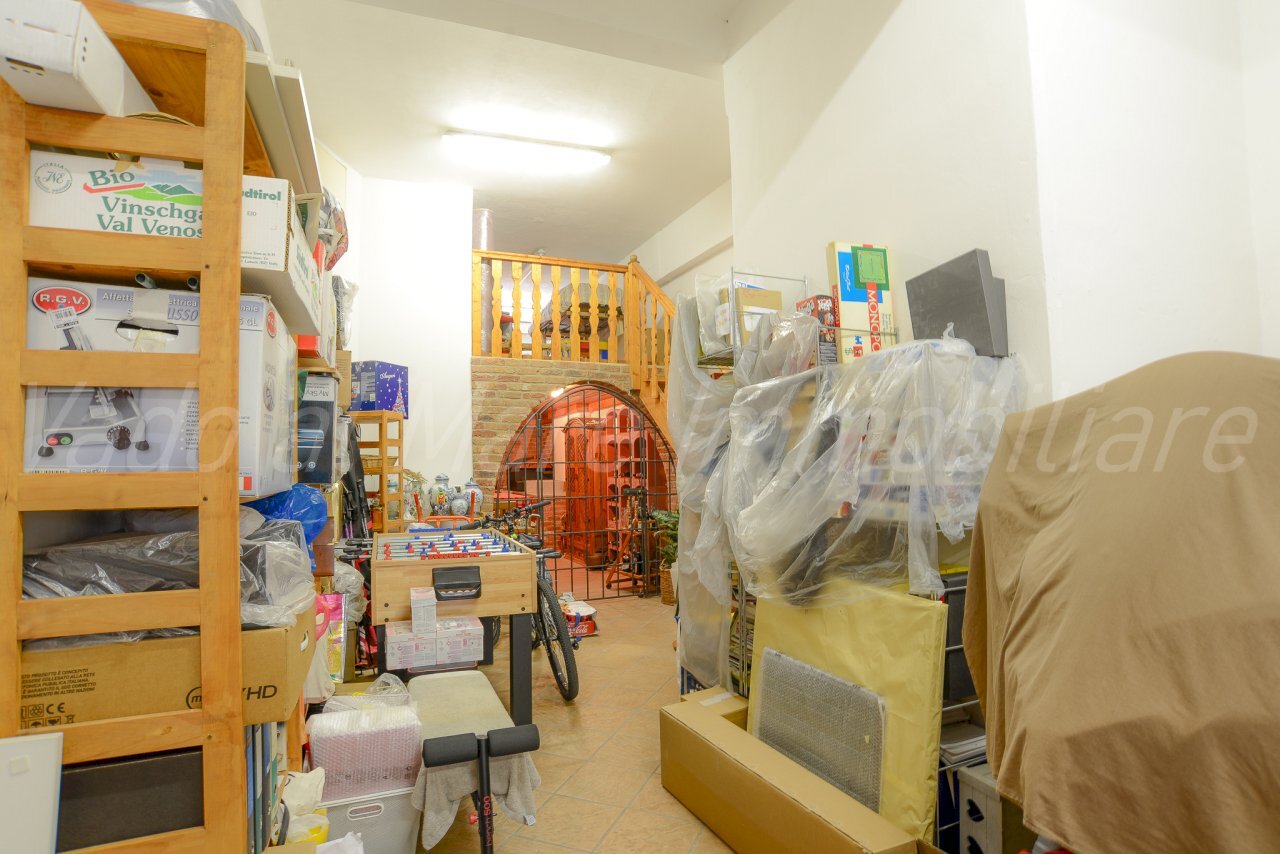 RIF. 319-13.jpg - Box Via G. Bove 14, Savona - photo 2