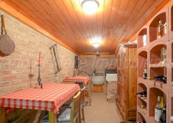 RIF. 319-12.jpg - Box Via G. Bove 14, Savona - photo 4