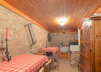 RIF. 319-11.jpg - Box Via G. Bove 14, Savona - photo 5