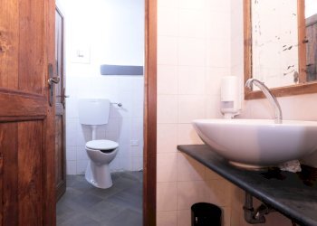 7P6A1776.jpg - Commercial Premises Via di San Bernardo, Genova - photo 11
