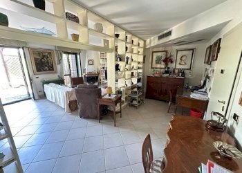 IMG_5765.jpg - Villa Via di Marco Simone  84, Guidonia Montecelio - foto 1