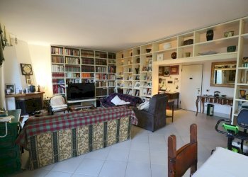 IMG_4323.JPG - Villa Via di Marco Simone  84, Guidonia Montecelio - foto 6