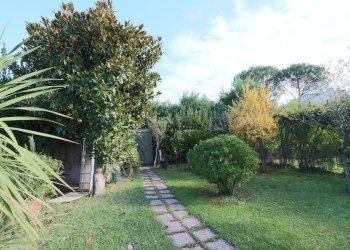 IMG_4334.JPG - Villa Via di Marco Simone  84, Guidonia Montecelio - foto 14