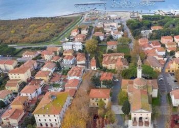 VADA...jpg - Quadrilocale Via di Marina, Rosignano Marittimo - foto 1