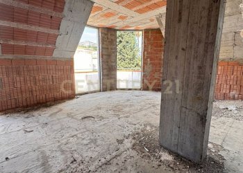 PHOTO-2025-11-10-14-31-03.jpg - Casa indipendente Via Gaetano Salvemini, Canicattì - foto 23