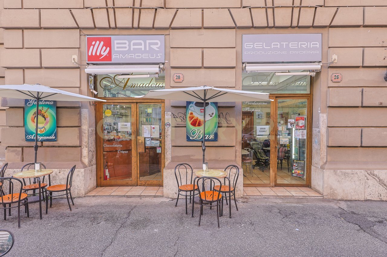 19.jpg - Quadrilocale Via Nemorense 26/28, Roma - foto 1