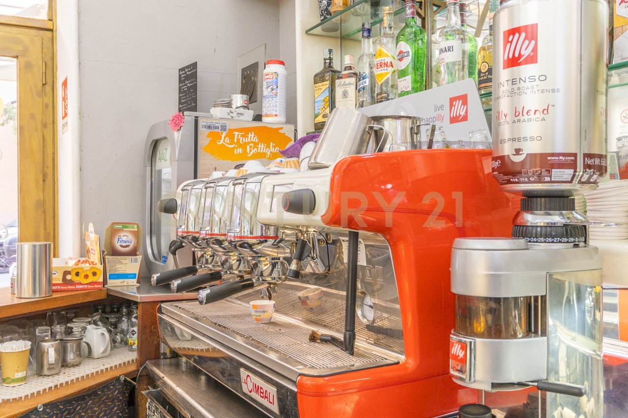 39.jpg - Quadrilocale Via Nemorense 26/28, Roma - foto 3