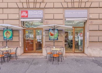 19.jpg - Quadrilocale Via Nemorense 26/28, Roma - foto 1