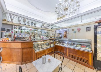 41.jpg - Quadrilocale Via Nemorense 26/28, Roma - foto 4