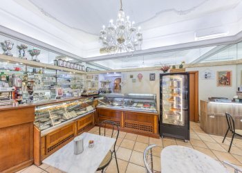 40.jpg - Quadrilocale Via Nemorense 26/28, Roma - foto 5