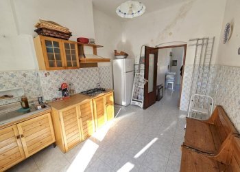 Cucina.jpg - Appartamento Via Giovanni Lanza 3, Genova (zona Rivarolo) - foto 10