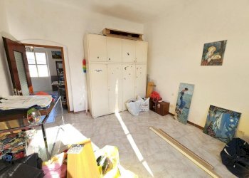 Camera 2.jpg - Appartamento Via Giovanni Lanza 3, Genova (zona Rivarolo) - foto 24