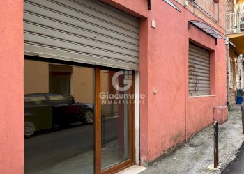 IMG_1691.jpg - Locale Commerciale Via Carlo Armellini 6, Potenza - foto 1