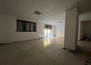 IMG_1681.jpg - Locale Commerciale Via Carlo Armellini 6, Potenza - foto 6