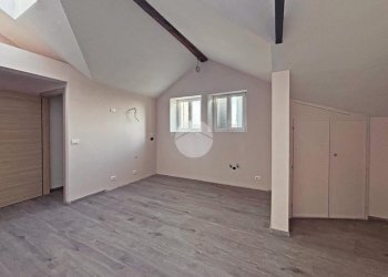 Attic Via Virginio, Pinerolo - photo 5