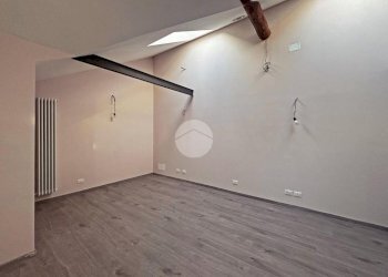 Attic Via Virginio, Pinerolo - photo 6