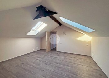 Attic Via Virginio, Pinerolo - photo 18