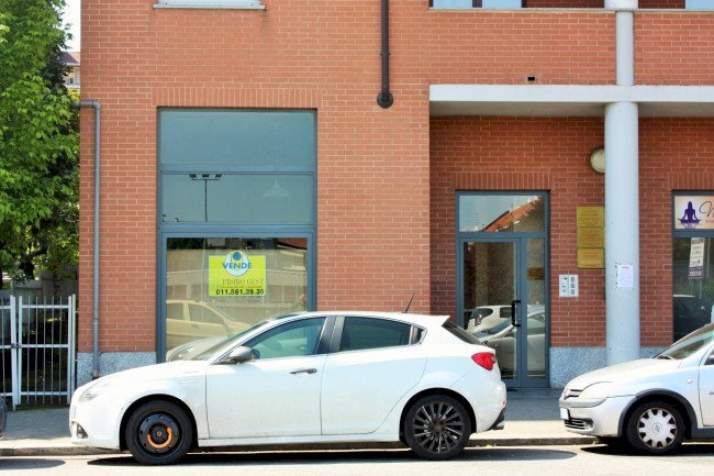 Shop Torino (neighborhood Aurora) - photo 1