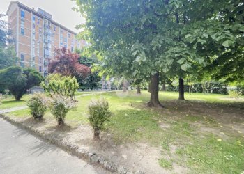 Box Via Luigi Chiarelli, Milano (zona Gallaratese) - foto 2