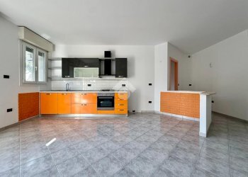 Four-room apartment Via G. Pascoli, Santarcangelo di Romagna - photo 2