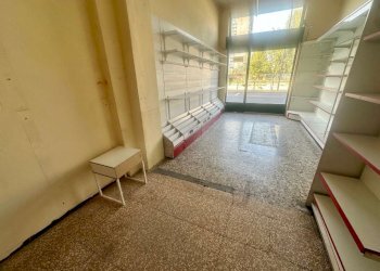 Negozio via Lodovico il Moro 159, Milano (zona Ronchetto Sul Naviglio) - foto 4