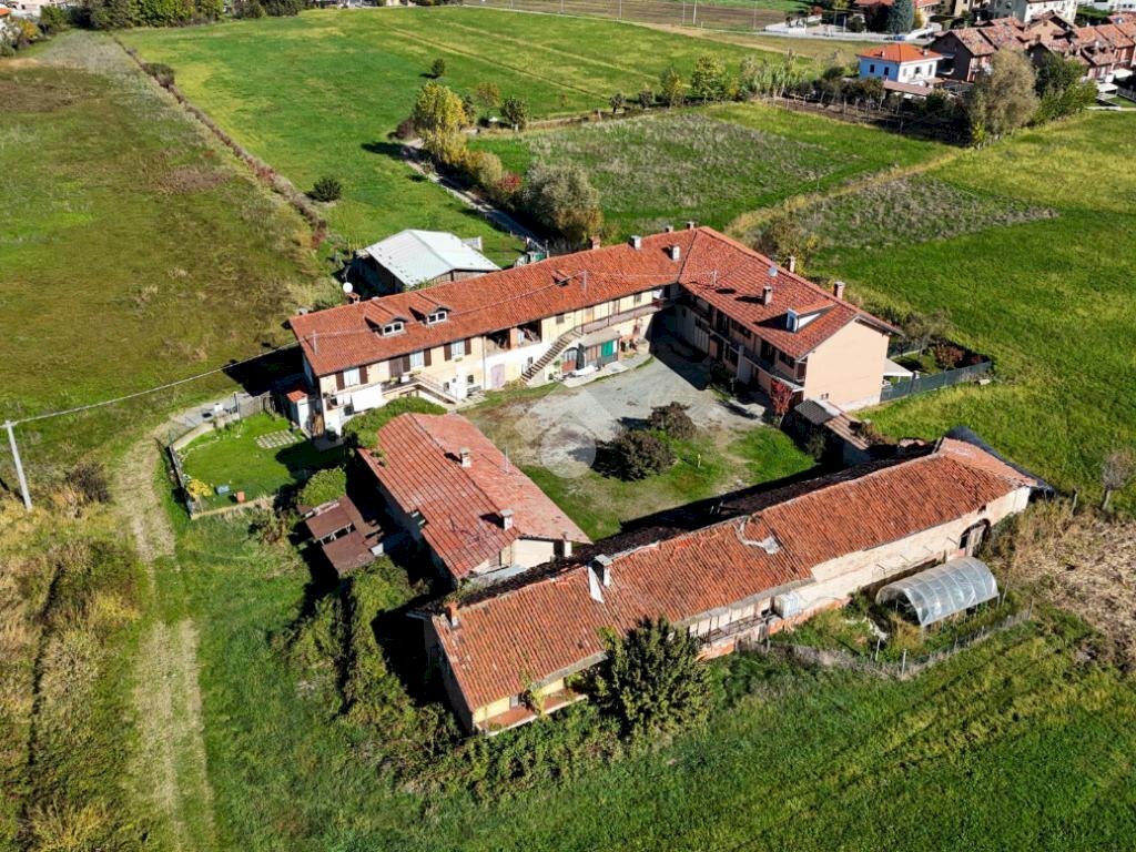 Rustic Via Villafalletto, Saluzzo - photo 1