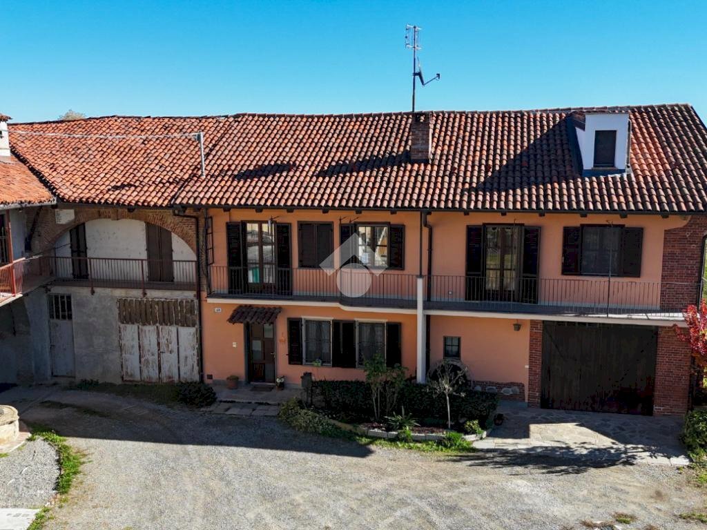 Rustic Via Villafalletto, Saluzzo - photo 3