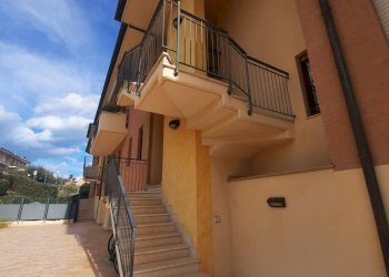 Foto 12 - Apartment via Michelangelo
 
4, Altidona - photo 12