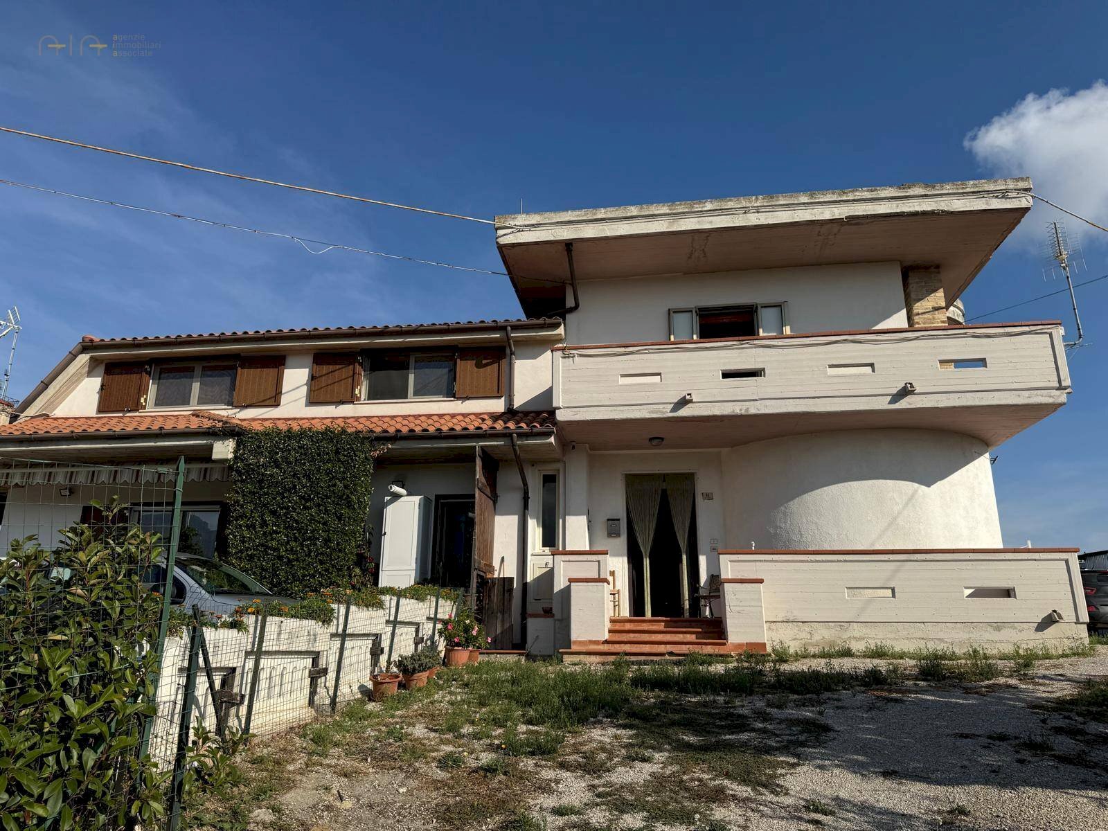 Foto 2 - Independent house Contrada Rufiano
14, Castignano - photo 2