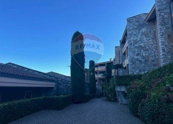 Edificio all\'aperto - Bilocale Via Roma
 
7, Porto Valtravaglia - foto 7