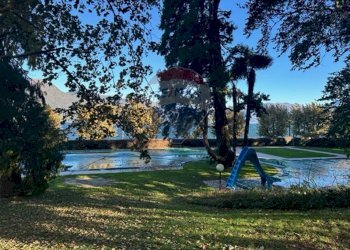 Giardino - Bilocale Via Roma
 
7, Porto Valtravaglia - foto 9