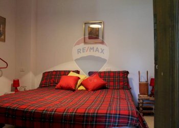 Camera / camera da letto - Bilocale Via Roma
 
7, Porto Valtravaglia - foto 26