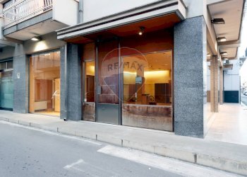 Edificio all\'aperto - Locale Commerciale Via Capitano Sauro
 
2, Noicàttaro - foto 2