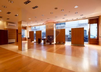 Ricezione / Lobby - Locale Commerciale Via Capitano Sauro
 
2, Noicàttaro - foto 6