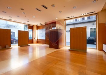 Ricezione / Lobby - Locale Commerciale Via Capitano Sauro
 
2, Noicàttaro - foto 23