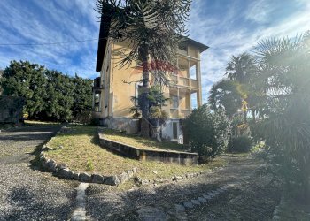 Edificio all\'aperto - Villa gorizia
 
18, Gemonio - foto 6