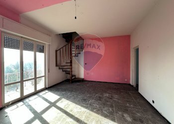 Stanza vuota - Villa gorizia
 
18, Gemonio - foto 13