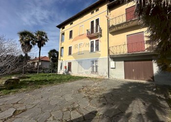 Edificio all\'aperto - Villa gorizia
 
18, Gemonio - foto 28